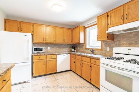 Photo 6 at 856 Church Drive, Lefroy, Innisfil