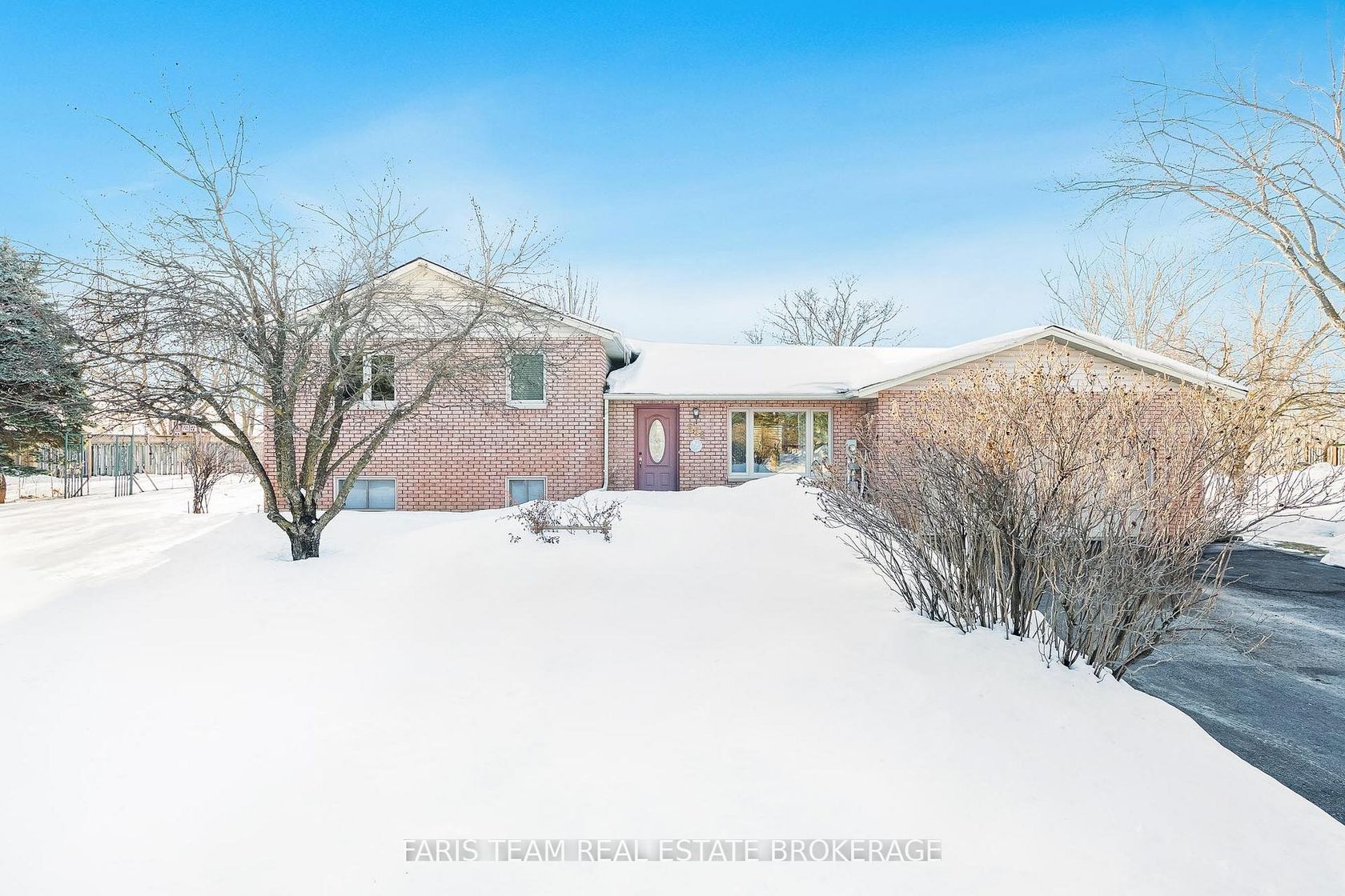 856 Church Drive, Lefroy, Innisfil photo 3