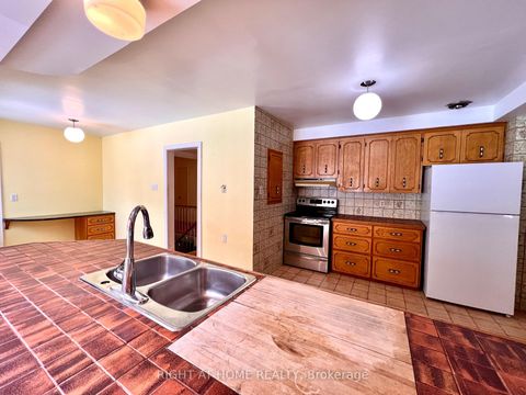 Photo 11 at 77 Riverside Boulevard, Uplands, Vaughan