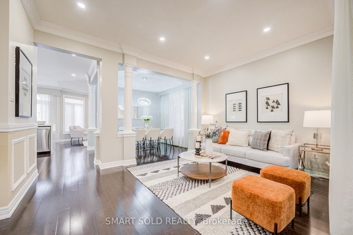 Photo 5 at 9 Mariposa Avenue, Rouge Woods, Richmond Hill