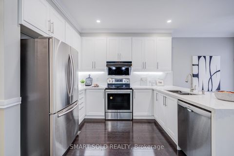 Photo 13 at 9 Mariposa Avenue, Rouge Woods, Richmond Hill