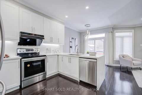 Photo 15 at 9 Mariposa Avenue, Rouge Woods, Richmond Hill