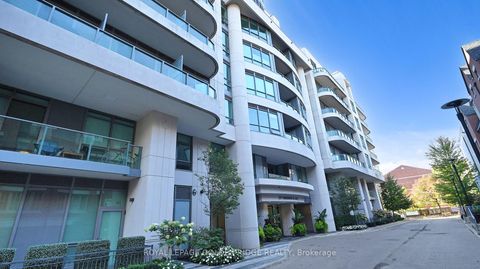 Photo 2 at 224 - 377 Madison Avenue, Casa Loma, Toronto