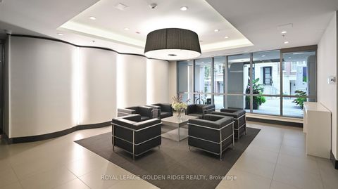 Photo 6 at 224 - 377 Madison Avenue, Casa Loma, Toronto