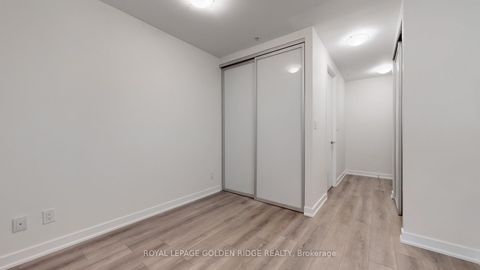 Photo 24 at 224 - 377 Madison Avenue, Casa Loma, Toronto