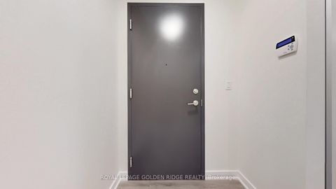 Photo 28 at 224 - 377 Madison Avenue, Casa Loma, Toronto