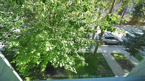 Photo 31 at 224 - 377 Madison Avenue, Casa Loma, Toronto