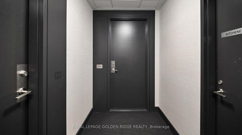 Photo 32 at 224 - 377 Madison Avenue, Casa Loma, Toronto