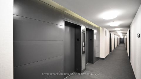 Photo 36 at 224 - 377 Madison Avenue, Casa Loma, Toronto