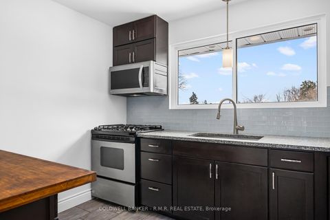 Photo 11 at 8 Charlbrook Avenue, Cundles East, Barrie