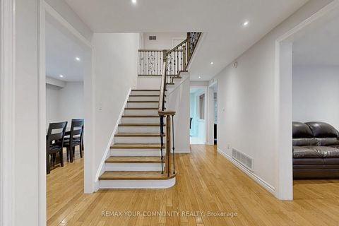 Photo 2 at 287 Manchester Drive, London, Newmarket