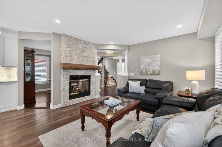 Photo 15 at 2393 Ennerdale Road, RO River Oaks, Oakville