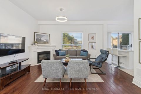 Photo 8 at 1 - 530 Driftcurrent Drive, Hurontario, Mississauga