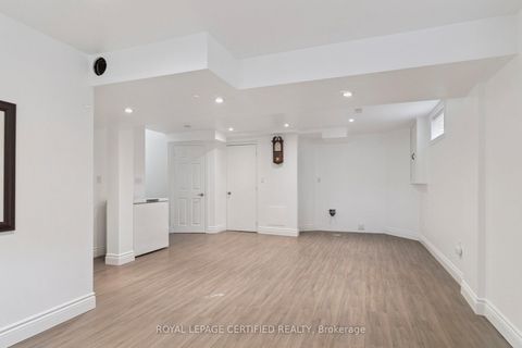 Photo 20 at 1 - 530 Driftcurrent Drive, Hurontario, Mississauga