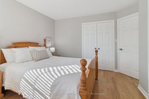 Photo 23 at 1 - 530 Driftcurrent Drive, Hurontario, Mississauga