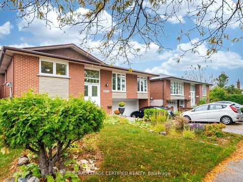 Photo 1 at 7497 Middleshire Drive, Malton, Mississauga