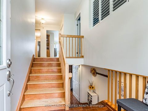 Photo 6 at 7497 Middleshire Drive, Malton, Mississauga