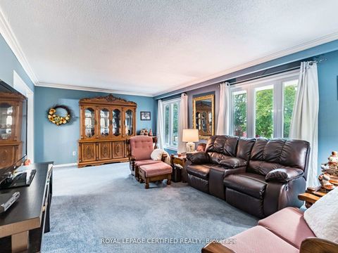 Photo 15 at 7497 Middleshire Drive, Malton, Mississauga