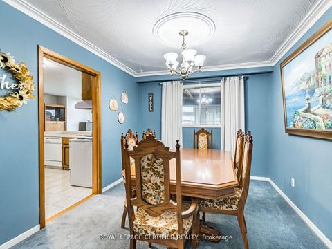 Photo 17 at 7497 Middleshire Drive, Malton, Mississauga