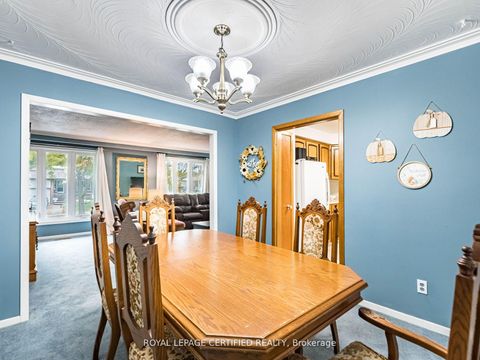 Photo 18 at 7497 Middleshire Drive, Malton, Mississauga