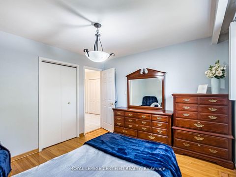 Photo 24 at 7497 Middleshire Drive, Malton, Mississauga