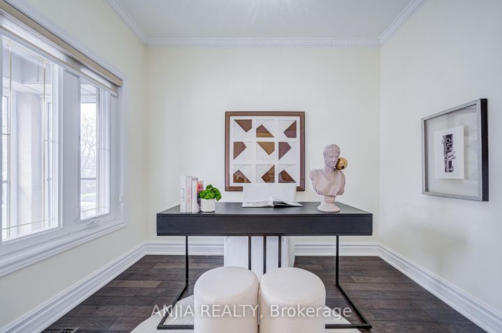 Photo 4 at 91 Reansbury Crescent, Cachet, Markham