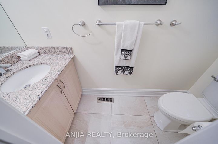 Photo 7 at 91 Reansbury Crescent, Cachet, Markham