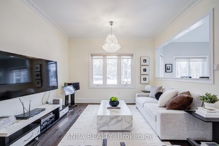 Photo 12 at 91 Reansbury Crescent, Cachet, Markham