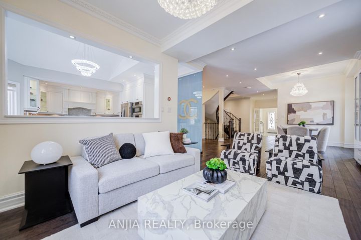 Photo 13 at 91 Reansbury Crescent, Cachet, Markham