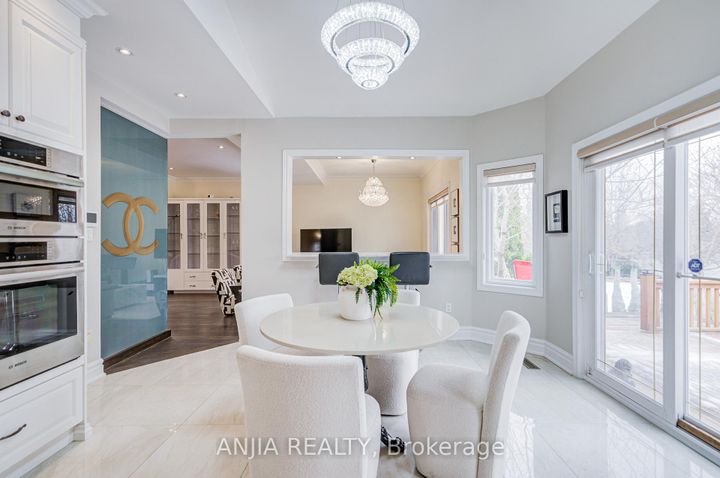 Photo 15 at 91 Reansbury Crescent, Cachet, Markham