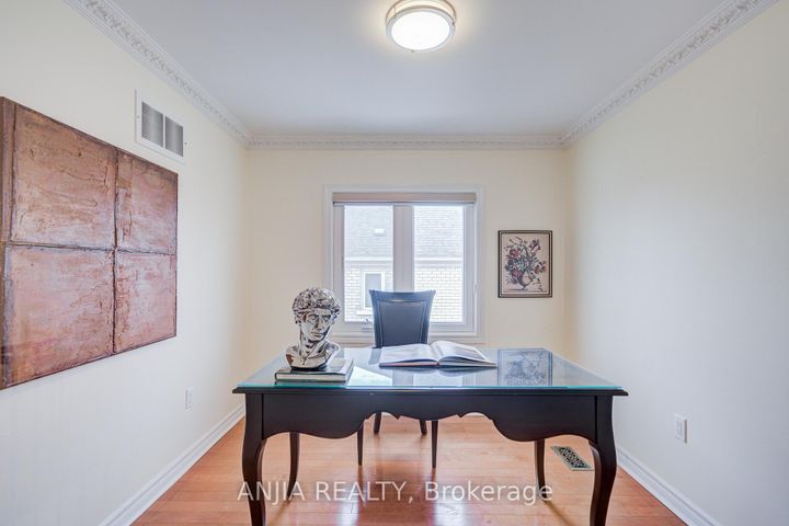 Photo 26 at 91 Reansbury Crescent, Cachet, Markham