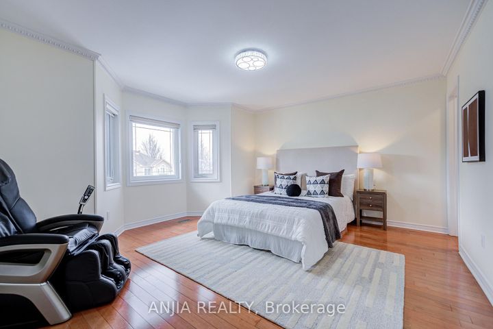 Photo 29 at 91 Reansbury Crescent, Cachet, Markham