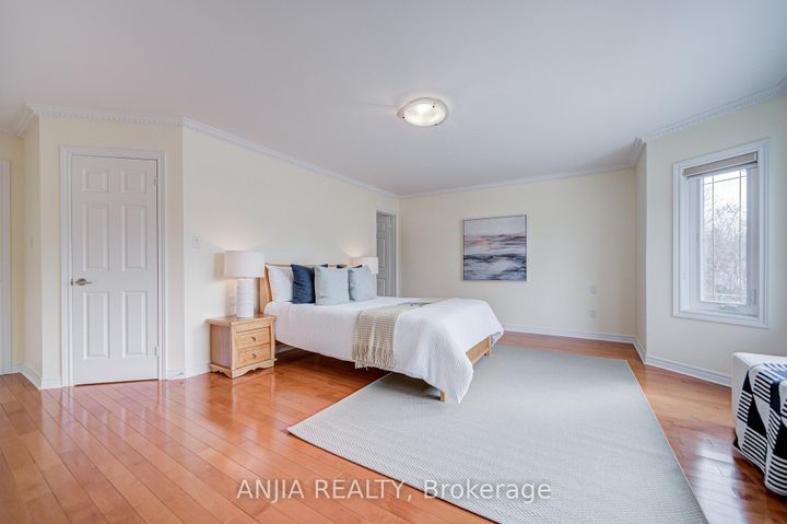 Photo 32 at 91 Reansbury Crescent, Cachet, Markham