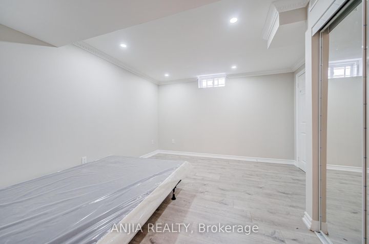 Photo 40 at 91 Reansbury Crescent, Cachet, Markham