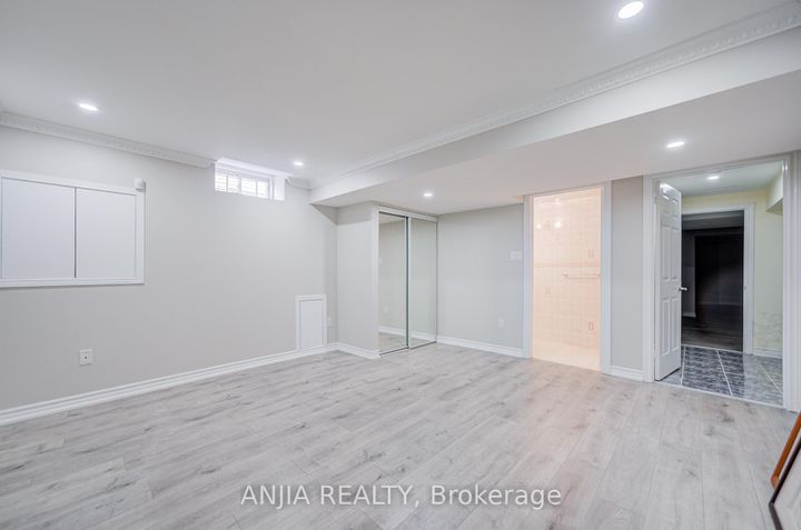 Photo 42 at 91 Reansbury Crescent, Cachet, Markham