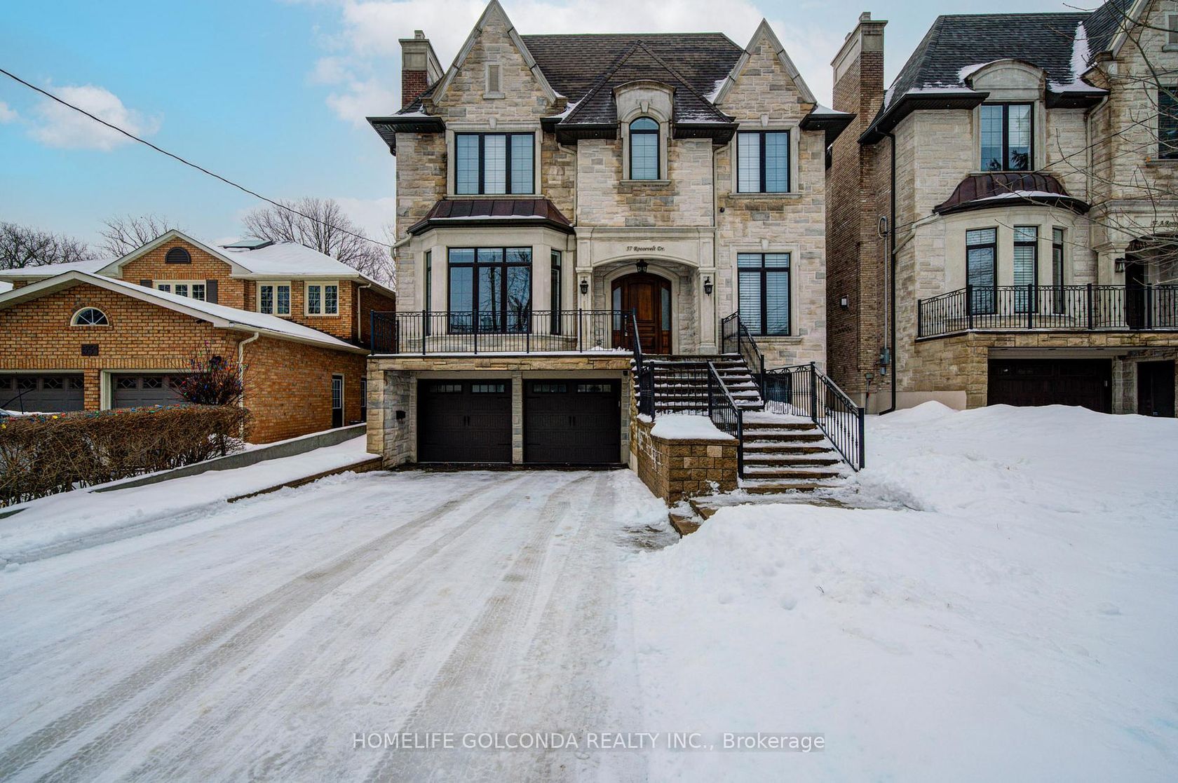 57 Roosevelt Drive, South Richvale, Richmond Hill 