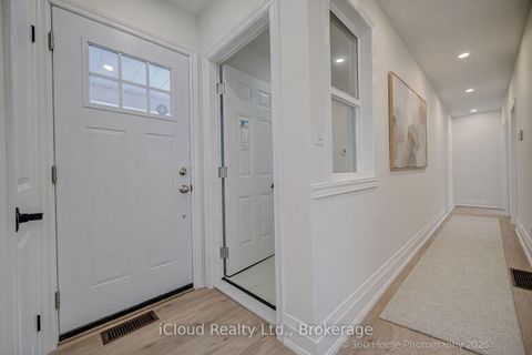 Photo 5 at 73 Berkinshaw Crescent, Don Mills, Toronto