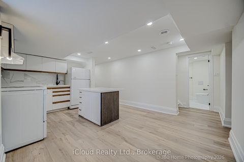 Photo 33 at 73 Berkinshaw Crescent, Don Mills, Toronto