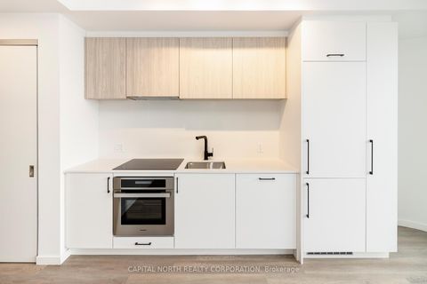 Photo 8 at 709 - 689 The Queensway, Queensway, Toronto