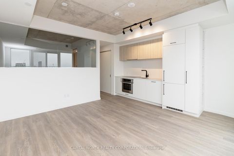 Photo 9 at 709 - 689 The Queensway, Queensway, Toronto