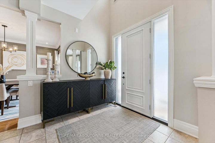 Photo 4 at 256 Lexington Road, RO River Oaks, Oakville