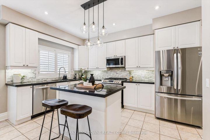 Photo 12 at 256 Lexington Road, RO River Oaks, Oakville