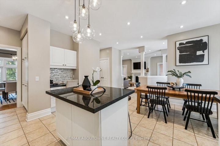 Photo 14 at 256 Lexington Road, RO River Oaks, Oakville