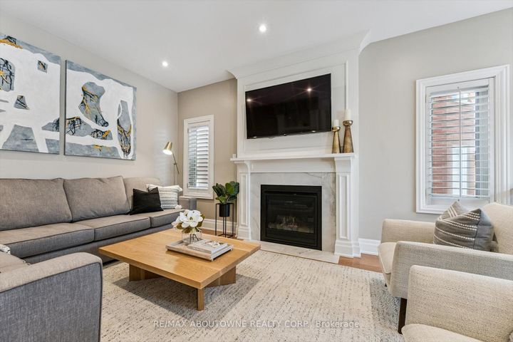 Photo 17 at 256 Lexington Road, RO River Oaks, Oakville