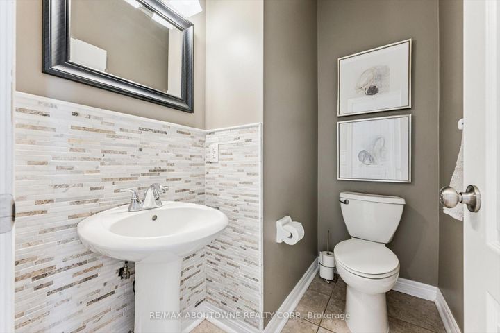 Photo 21 at 256 Lexington Road, RO River Oaks, Oakville