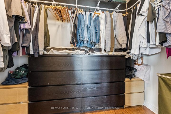 Photo 26 at 256 Lexington Road, RO River Oaks, Oakville