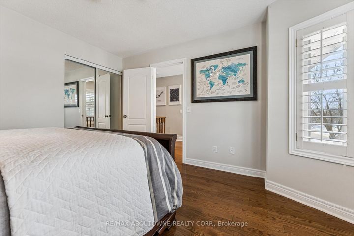 Photo 32 at 256 Lexington Road, RO River Oaks, Oakville