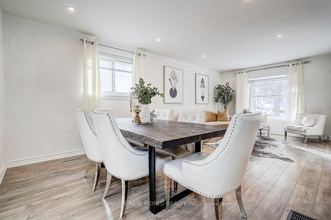 Photo 3 at 715 Irwin Crescent, Leslie Valley, Newmarket