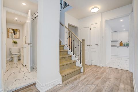 Photo 5 at 715 Irwin Crescent, Leslie Valley, Newmarket