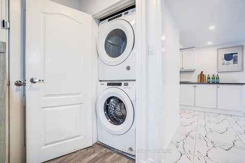 Photo 25 at 715 Irwin Crescent, Leslie Valley, Newmarket